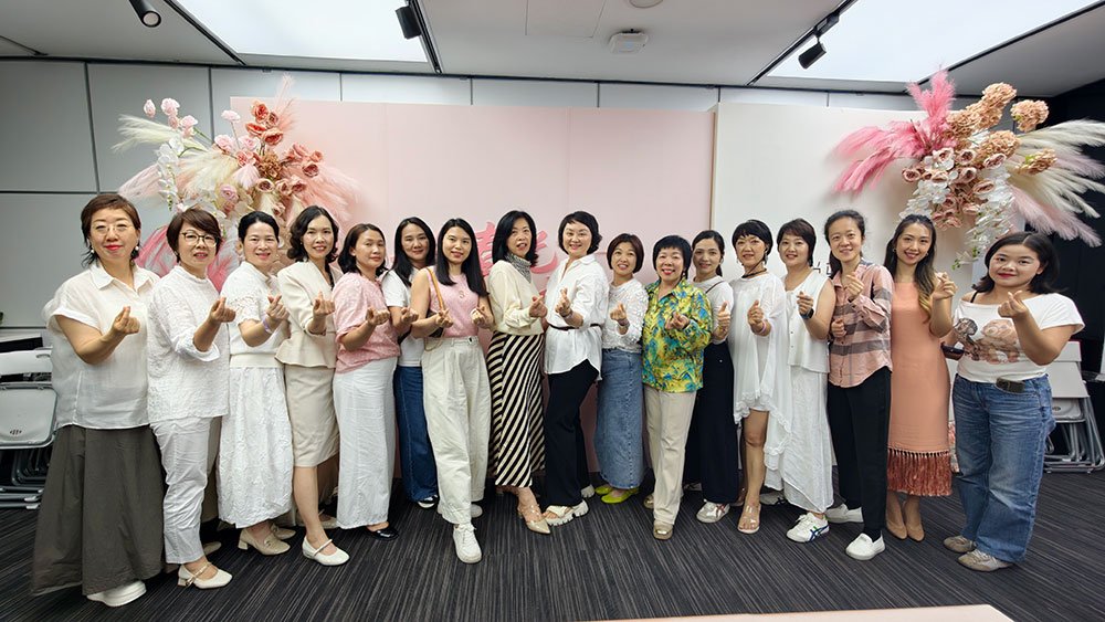 أساور معصم تايفك للفعالية